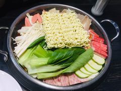 传统部队火锅-the frypan韩国炸鸡啤酒(五路居店)