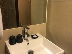 -香港华美达海景酒店