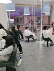 -Mentor Hair Salon