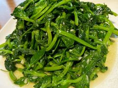 蒜蓉豌豆尖-蜀宴小调·精致家常菜(来福士店)
