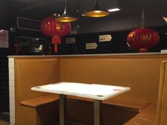 -新大咀港式茶餐厅(宝山万达店)