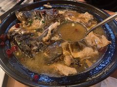 -临江餐馆二楼美食部落