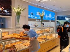 面包甜点陈列柜-好利来(南京路一店)