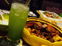 -多嘴肉蟹煲(万达店)
