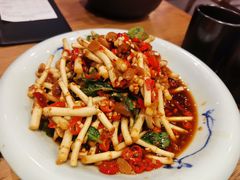 -麦麦山云南菜(复地活力城店)