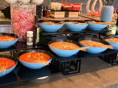 自助调料区-西安高新洲际酒店•源咖啡全日制餐厅