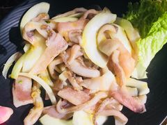 -枣玛露炭火烤肉脊骨锅