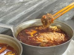 -铁锅哥米线