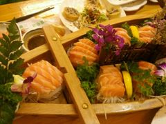 -青瓦餐厅·生鱼片·韩园烤肉(西塔店)