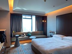 -上海龙之梦万丽酒店