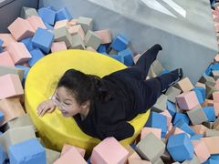 -极限PLAY运动娱乐新世界·团建派对潮玩休闲馆·室内蹦极高空游乐园