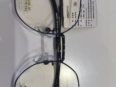 -罗伯特眼镜·蔡司官方授权(前海桂湾店)
