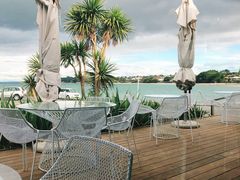 -Takapuna Beach Cafe