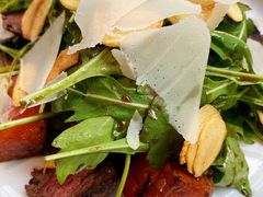 牛肉沙拉-ROAST