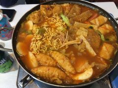 韩式猪排火锅-欧巴来了韩式料理