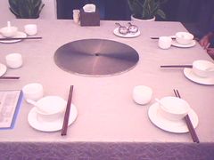 桌子-渝利重庆火锅