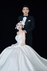 -花里花间摄影工作室