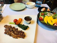 安格斯牛西冷牛排-乐意坊Alla Torre意大利手工披萨(陆家嘴旗舰店)