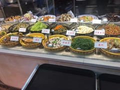 -谊荣海鲜大牌档(石湖店)