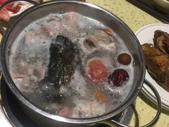 -鑫海汇海鲜烤肉火锅自助(七彩城店)
