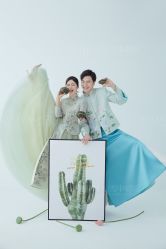 -雪中彩影婚纱摄影·微光艺术中心