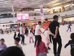 -冰纷万象滑冰场(沈阳万象城店)
