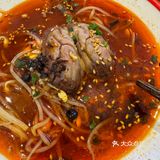 谁能拒绝热辣滚烫的大碗麻辣拌呢