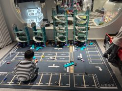 -MINI MARS KIDS CLUB亲子家庭中心(长宁天山店)
