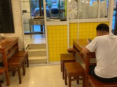 -三两春肚肺汤(崂山路店)