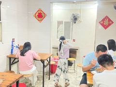 -叶新小吃店(来凤小区总店)