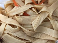 -老六素货(王顶堤店)