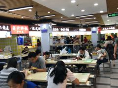 大堂-户部巷小吃(中商徐东平价广场店)