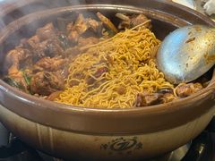 -胡须佬鸡煲四季火锅店(石厦西村直营店)