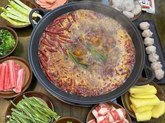 -黄潇洒老火锅(九眼桥宏济巷店)