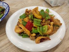 -江城燕子大排档(江汉路步行街店)