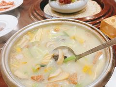 -聚春园自助餐厅(东街口店)