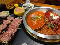 -沸炉重庆老火锅(军事博物馆店)