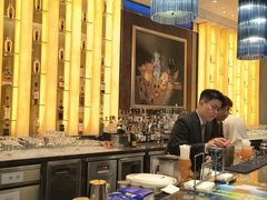-龙虾酒吧扒房(宁波香格里拉店)