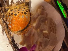 -老牌坊云南鱼豆花火锅(哈西万达店)