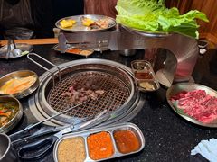 -韩烧牛中牛·甄选黑牛烤肉(黑金店)
