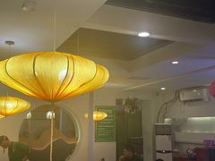 -毛辣果·贵州红酸汤牛肉火锅(西单店)