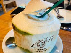 -Chom Cafe and Restaurant