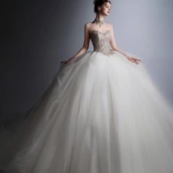 -厦门苏迪尔婚纱礼服批发零售/男装定制