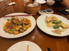 -广州中心皇冠假日酒店·百粤楼