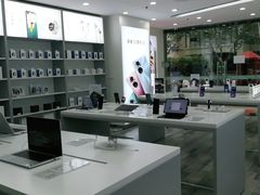 -荣耀授权专卖店(黄浦浙江中路店)