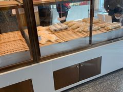 面包甜点陈列柜-奈雪的茶(中粮祥云小镇店)