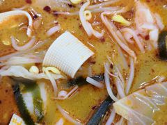 -小蛮椒麻辣烫·麻辣拌(青浦宝龙店)