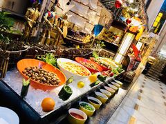 自助取餐区-佛山皇冠假日酒店-西餐厅