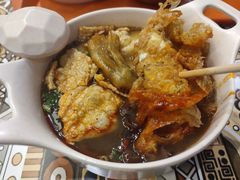 炸蛋下面的鸭掌-文昌桥螺蛳粉(魏公村店)