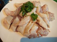 吃稻谷文昌鸡-千岛蚝高压锅生蚝·人参火锅(白云万达店)